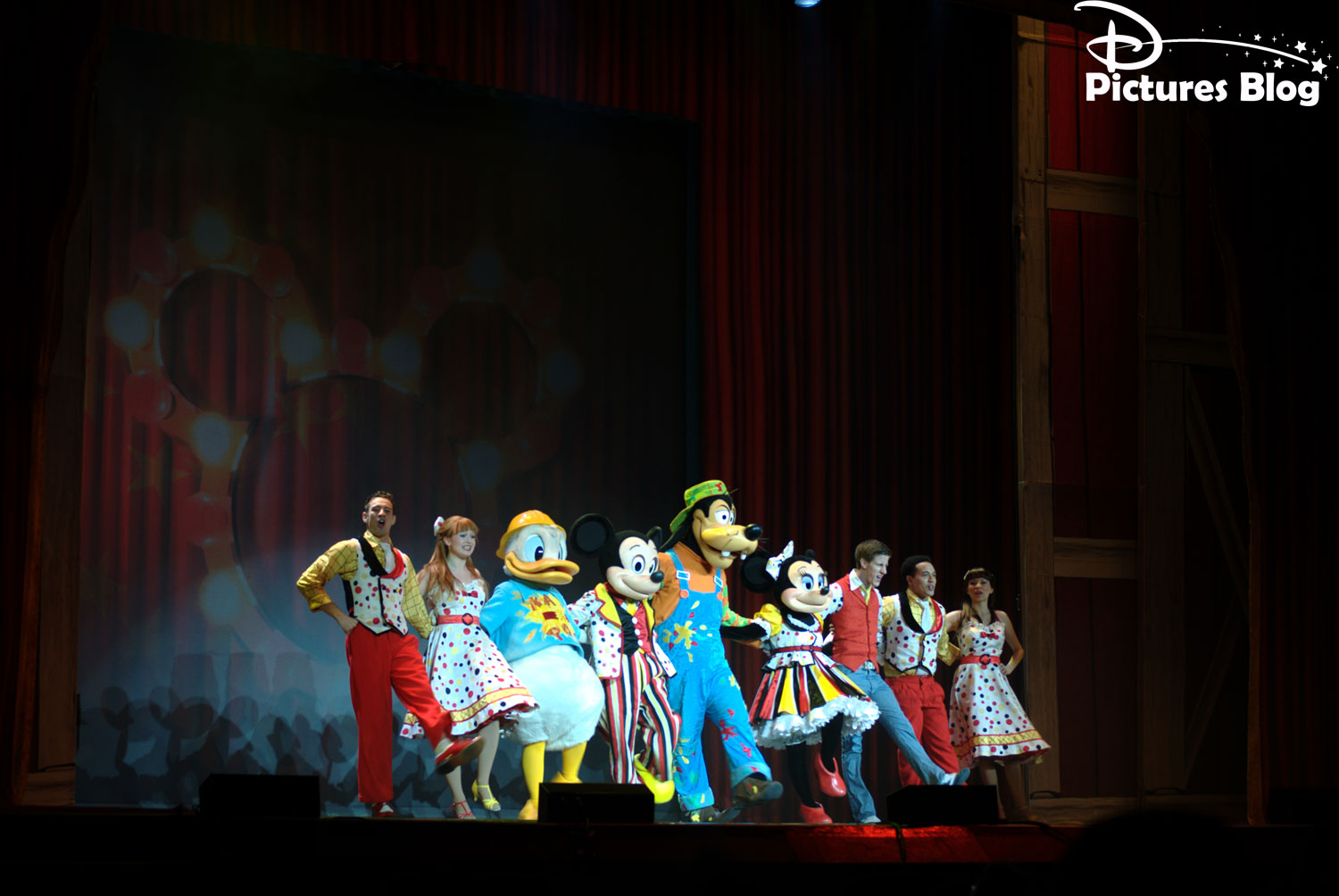 [Disney Live!] La Fabuleuse Tournée de Mickey (2009) - En France en 2012 ! Mod_article42183928_4f4e8ed2445bf