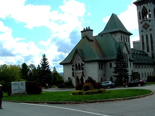 Canada :Région d'Estrie-Québec,L'abbaye bénédictine de Saint Benoît du lac.